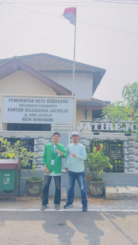 Kaprodi Ekonomi Islam dan Ketua HMJ Ekonomi Islam Mengikuti Pengabdian Internasional di Desa Jatirejo